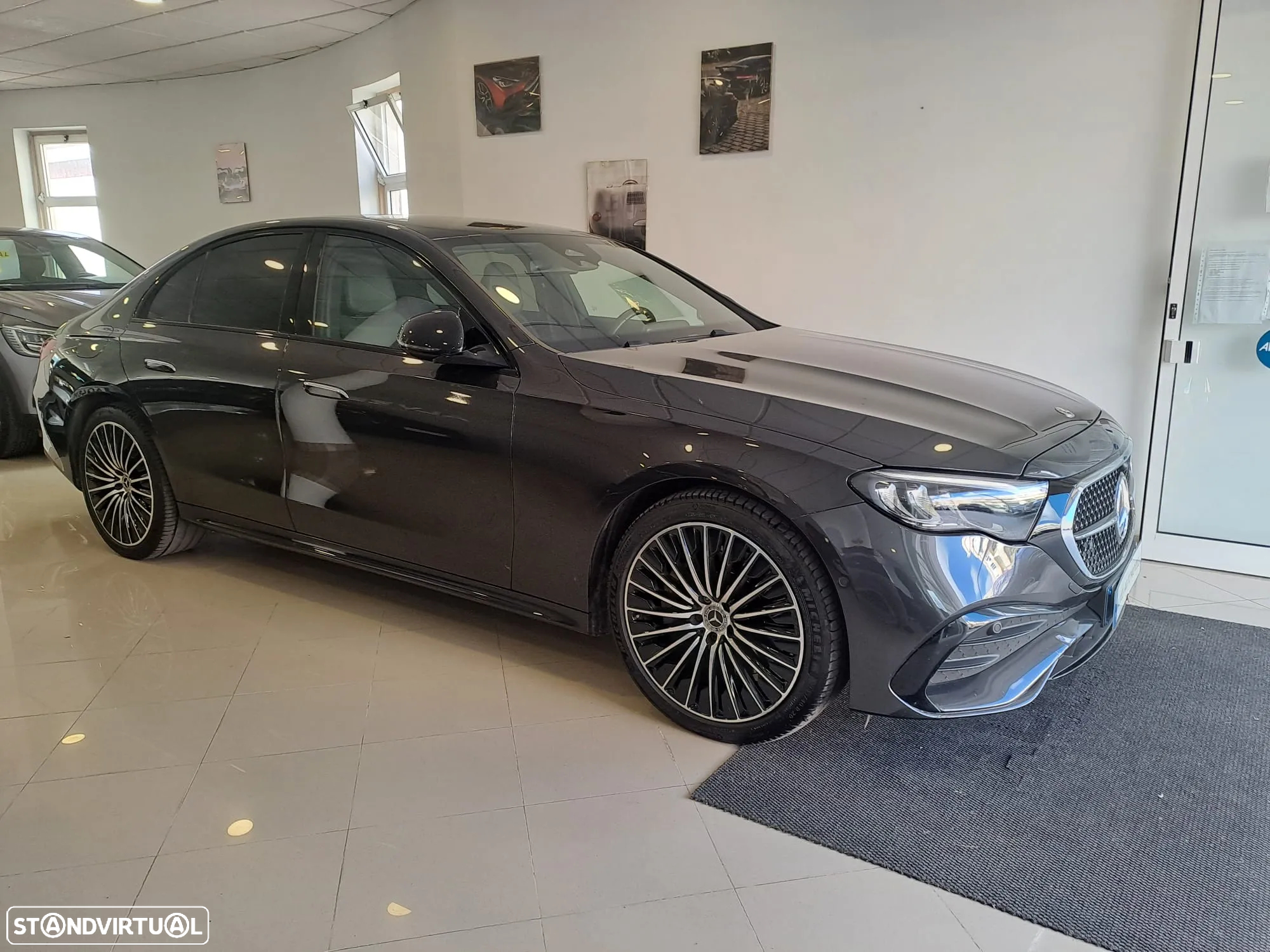 Mercedes-Benz E 300 e AMG Line - 3