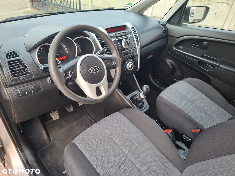 Kia Venga 1.4 CRDi 90 Attract - 37