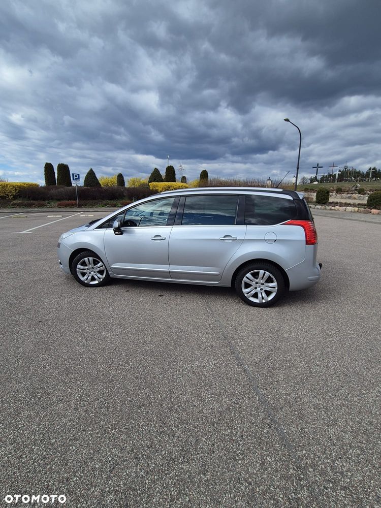 Peugeot 5008 155 THP Platinum - 4