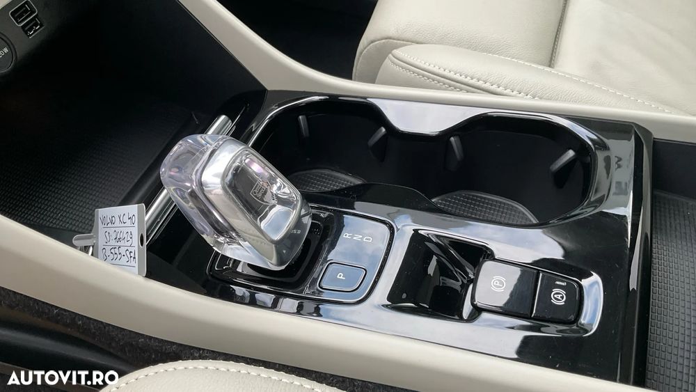 VOLVO XC40 2022 — imagine 21