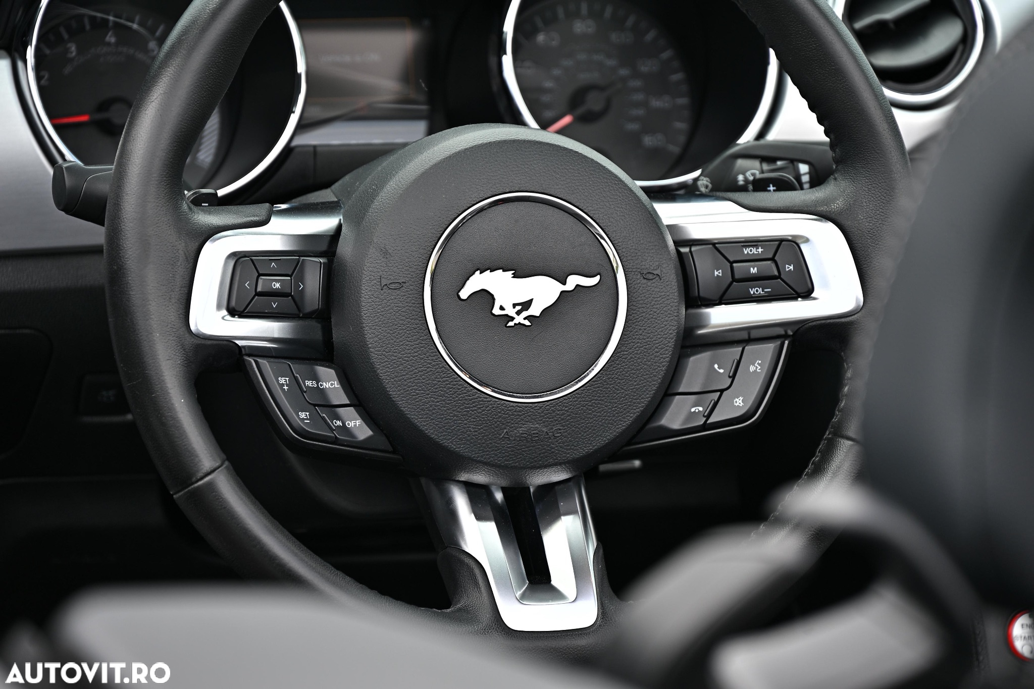 Ford Mustang Cabrio 2.3 Eco Boost - 21