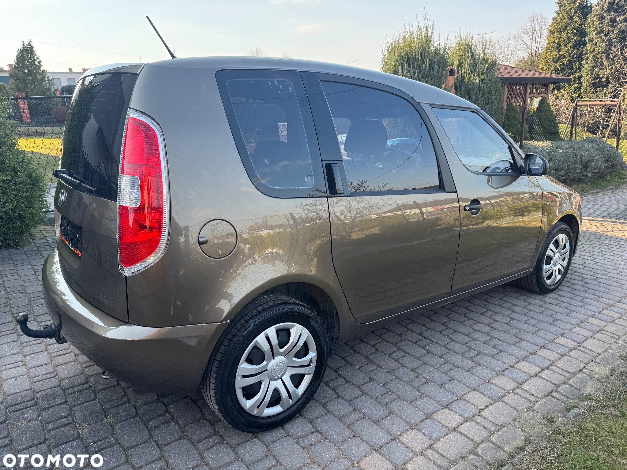 Skoda Roomster 1.4 MPI PLUS EDITION - 37