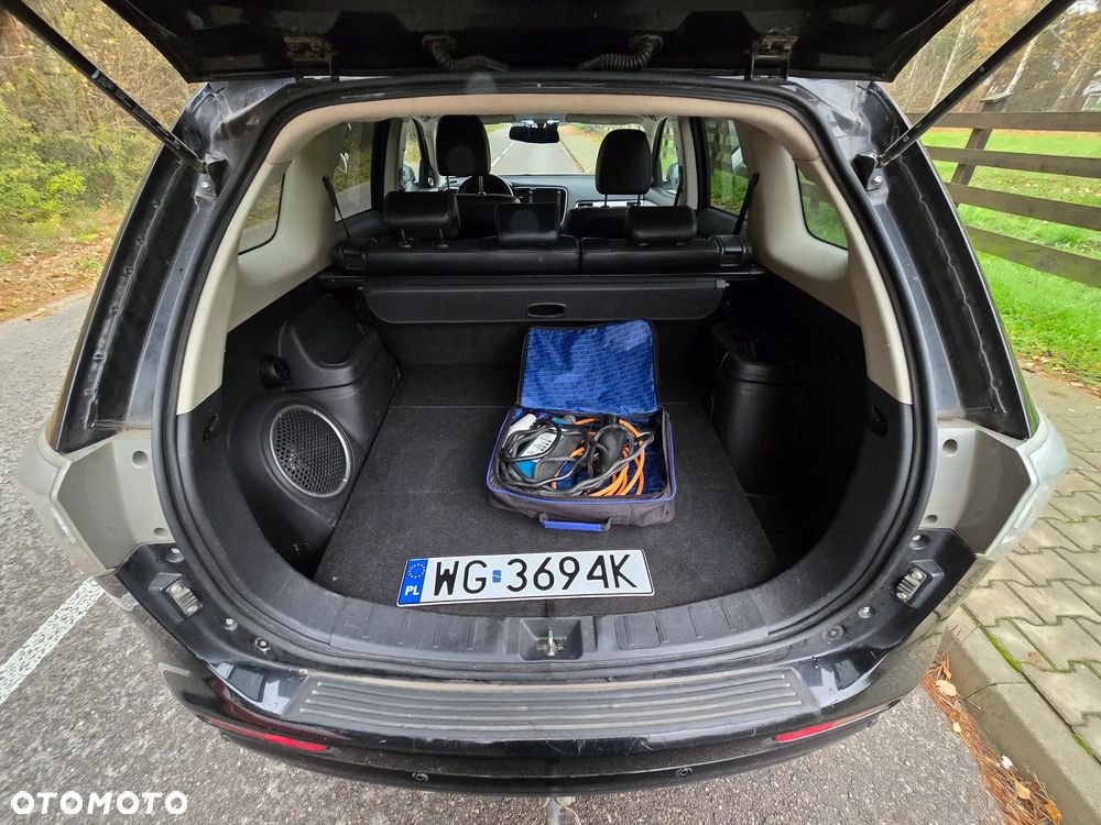 Mitsubishi Outlander - 31