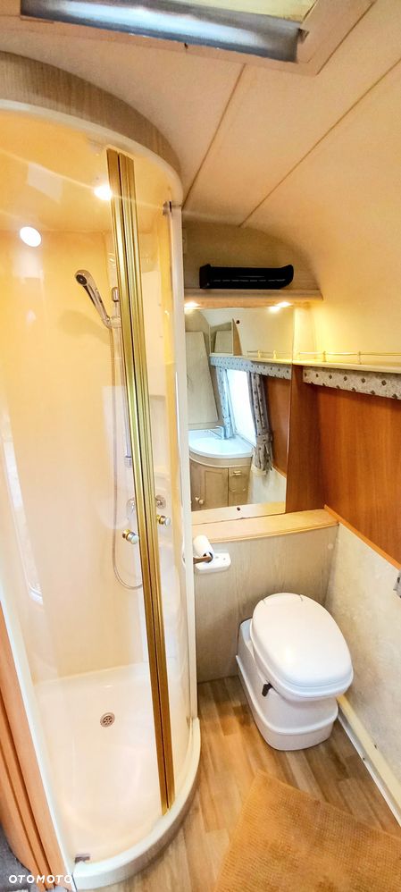Elddis Typhoon - 12