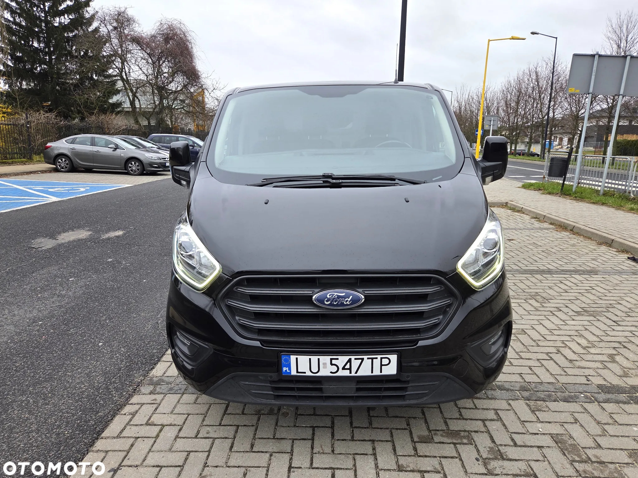 Ford Transit Custom - 12