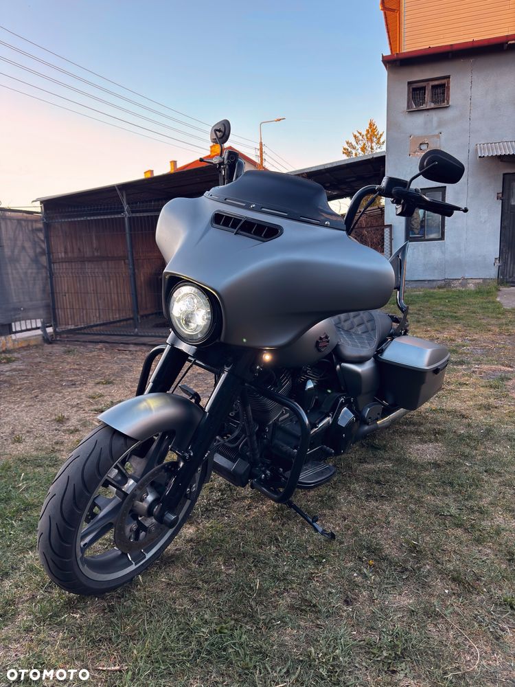 Harley-Davidson FLHXS Special - 22