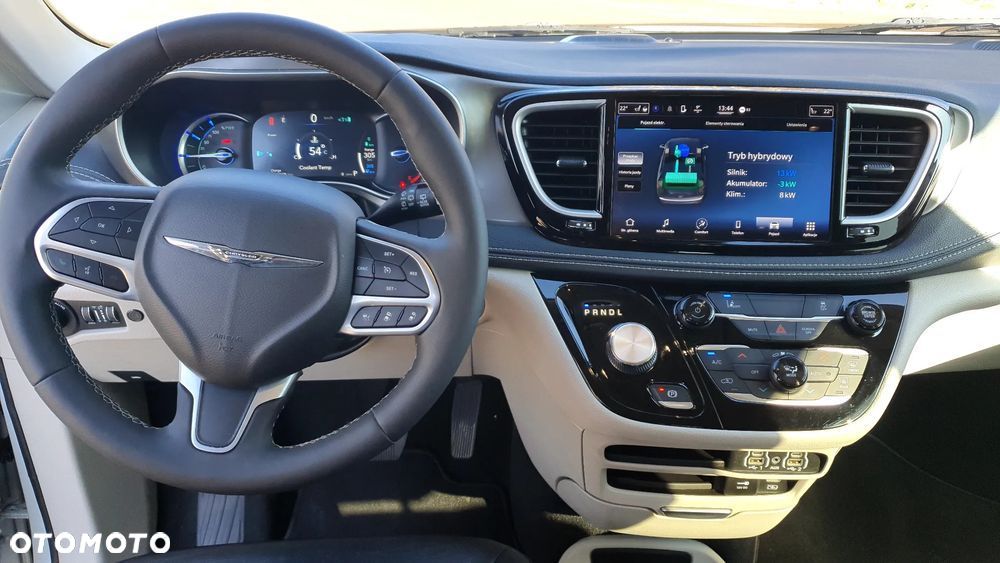 Chrysler Pacifica - 13