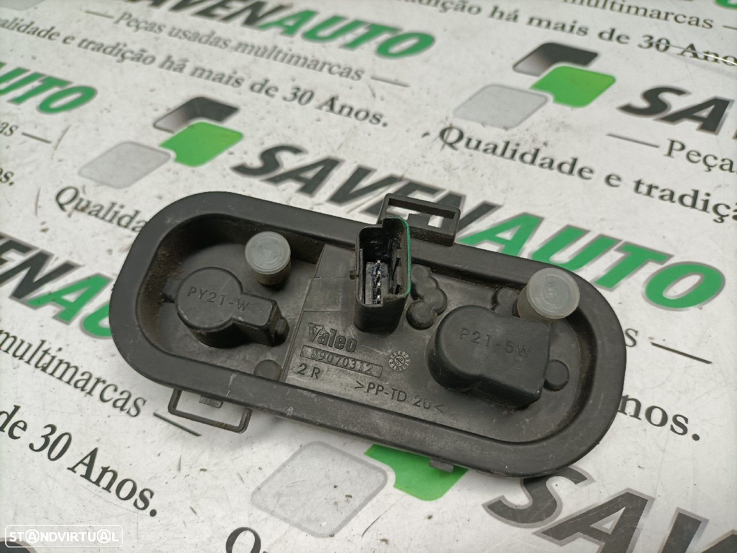 Suporte Lâmpadas Farolim Nissan Qashqai / Qashqai +2 I (J10, Nj10, Jj1 - 2