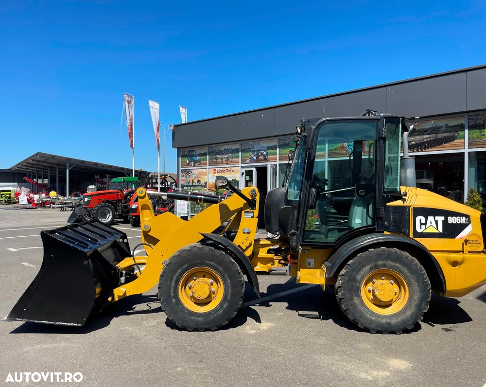 Caterpillar 906H - 3