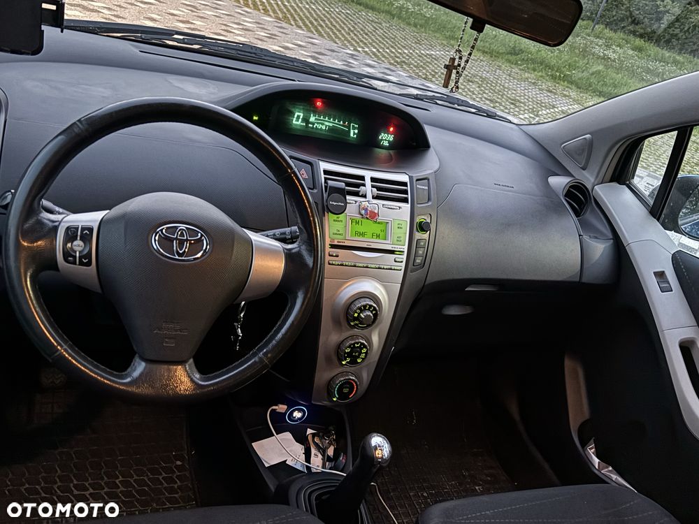 Toyota Yaris - 3