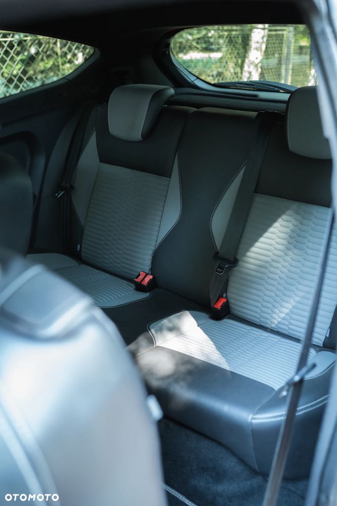 Ford Fiesta 1.6 EcoBoost ST - 10