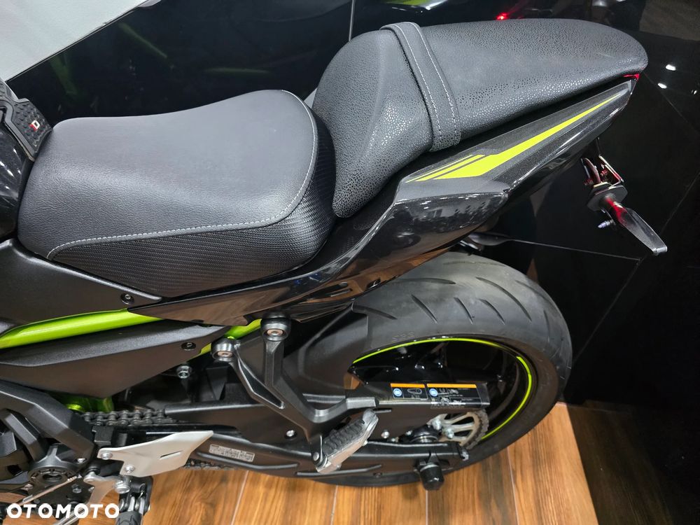Kawasaki Z 650 - 23