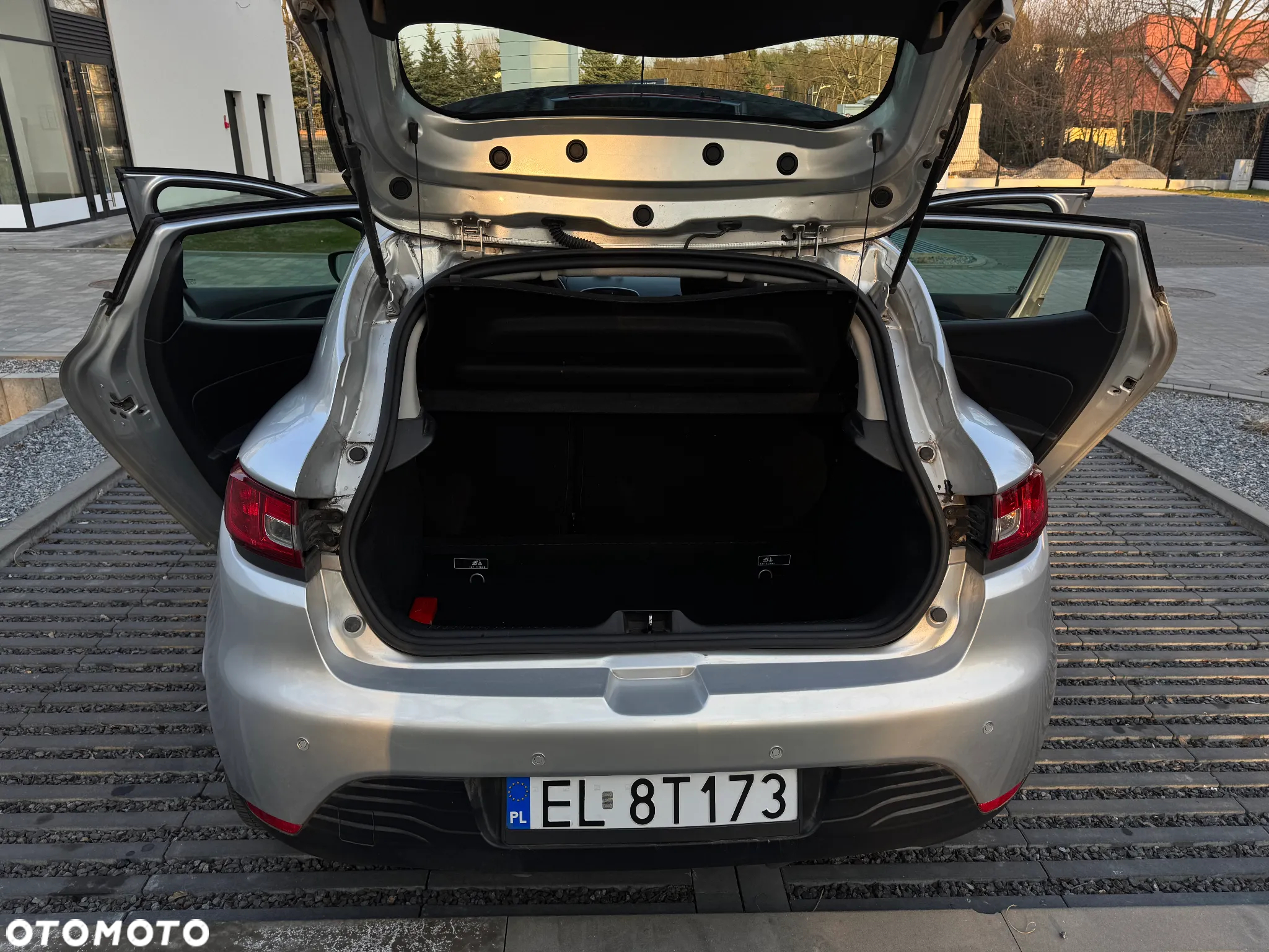 Renault Clio - 7