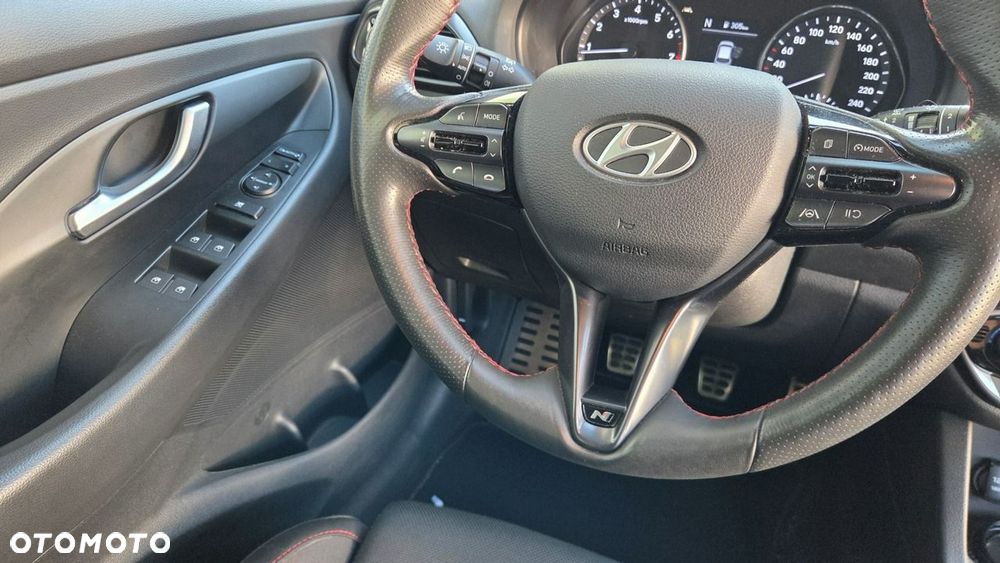Hyundai i30 1.5 T-GDI 48V-Hybrid N-Line - 16