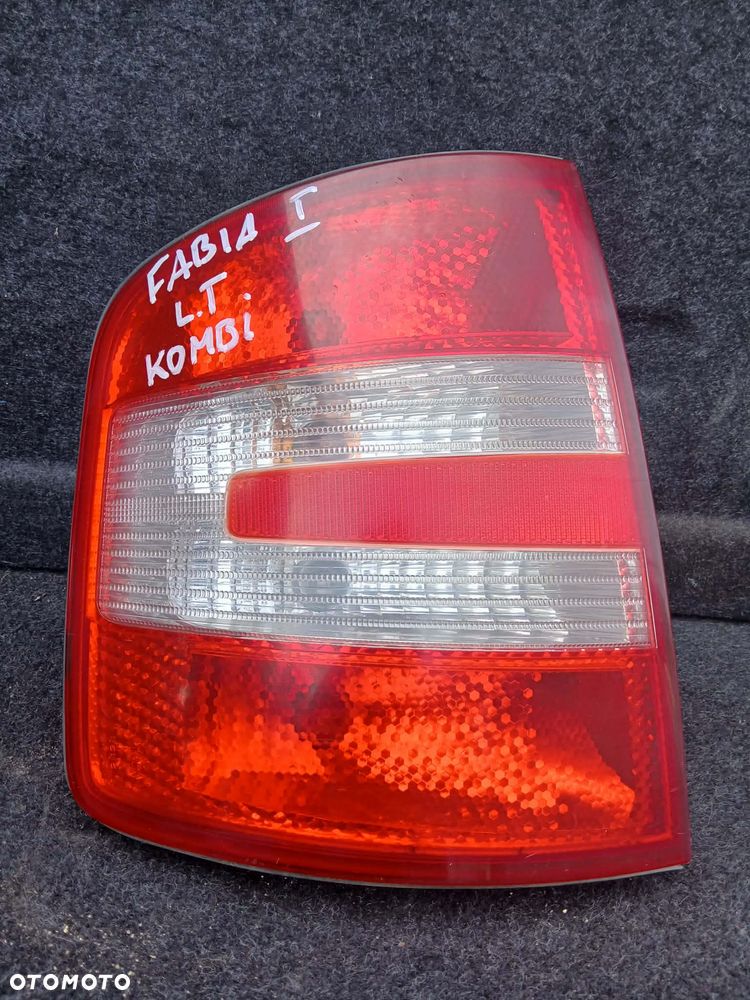 Skoda Fabia I kombi lift lampa tylna - 1