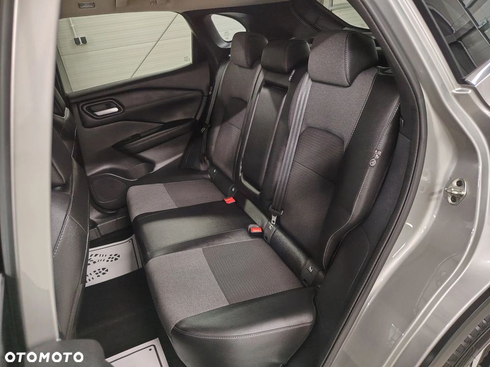 Nissan Qashqai 1.3 DIG-T MHEV Xtronic N-Connecta - 25