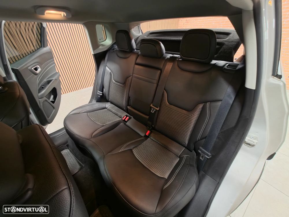 Jeep Compass 1.3 T4 4xe Auto Limited - 23
