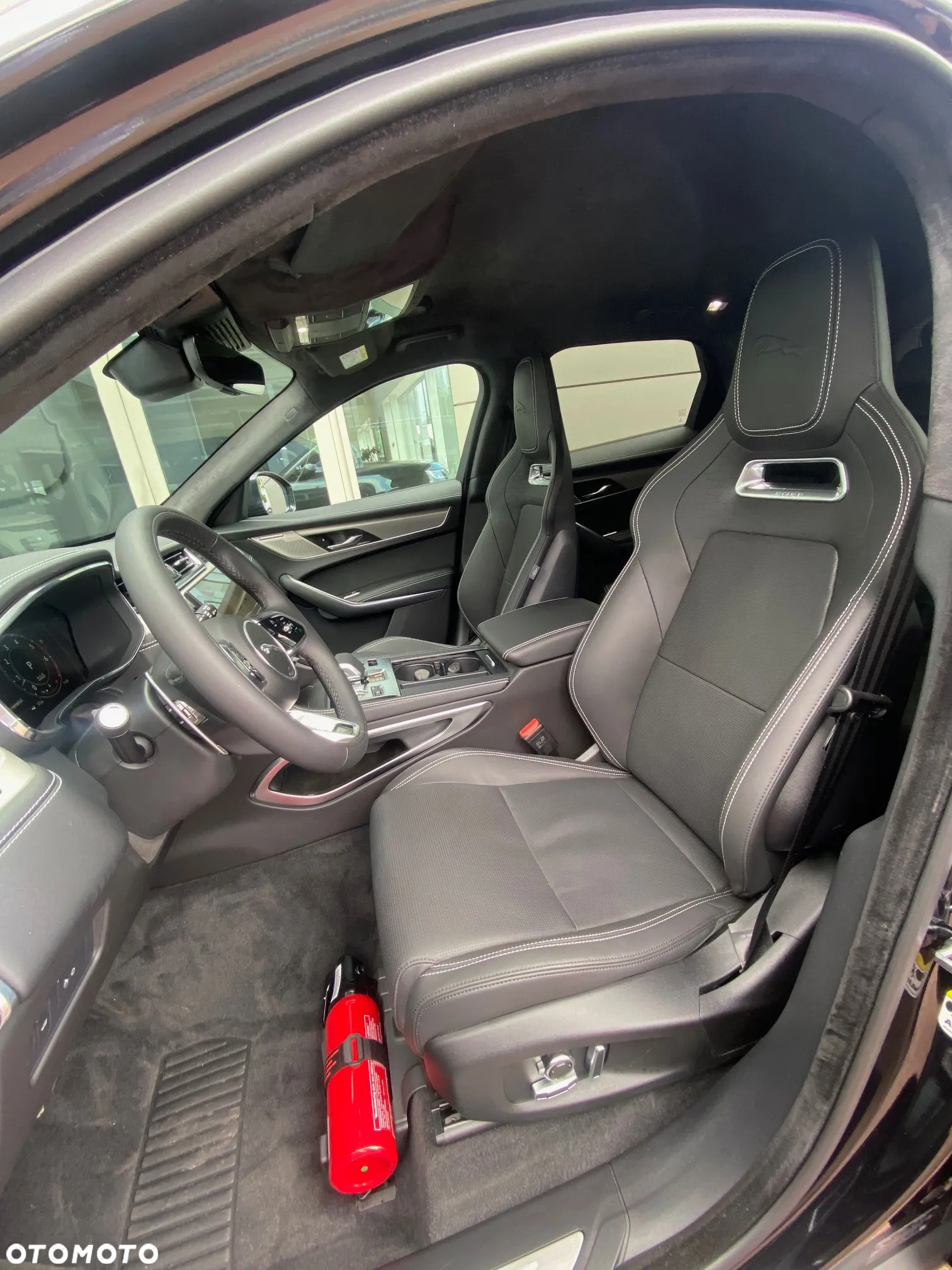 Jaguar F-Pace 3.0 P400 mHEV AWD 400 Sport - 8