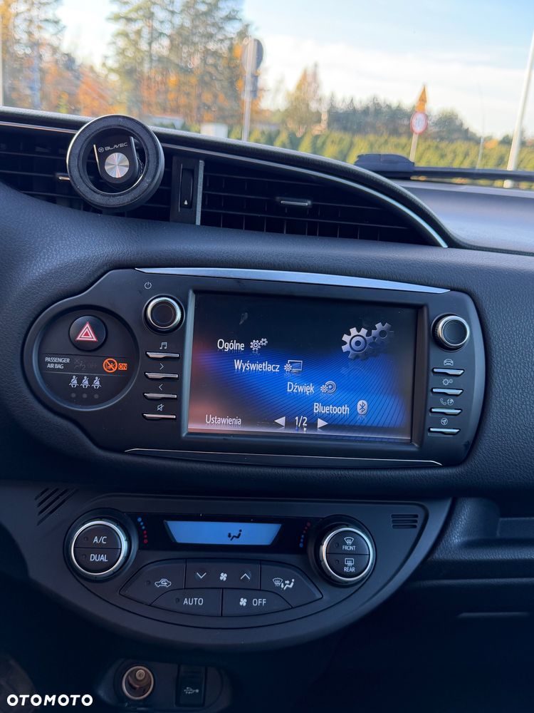 Toyota Yaris - 24