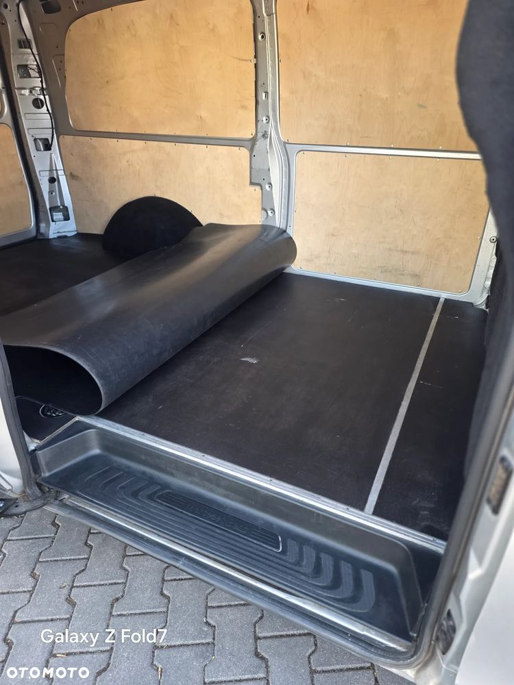 Mercedes-Benz Vito - 24