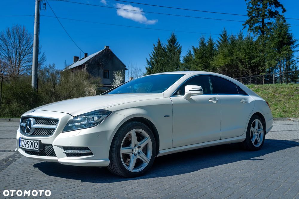 Mercedes-Benz CLS 500 4-Matic BlueEff - 2