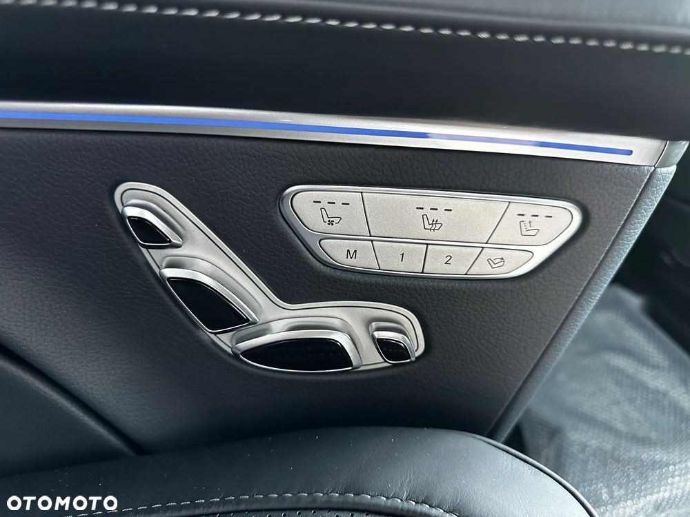 Mercedes-Benz Klasa V 300 d 4-Matic 9G-Tronic Exclusive (ekstra d³) - 27