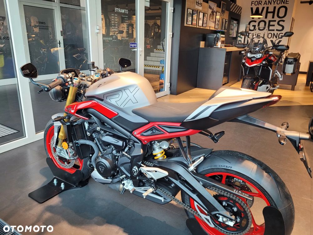Triumph Street Triple - 5