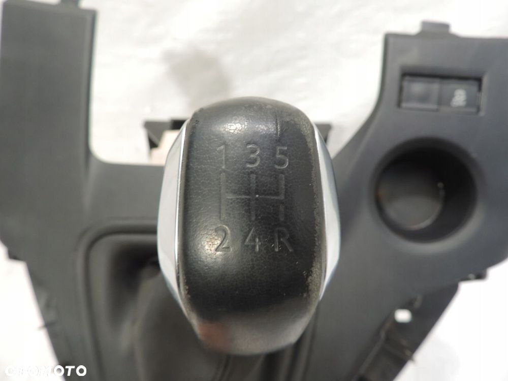 WYBIERAK BIEGÓW RAMKA OBUDOWA CITROEN BERLINGO IV OPEL COMBO E 9818989680 - 4