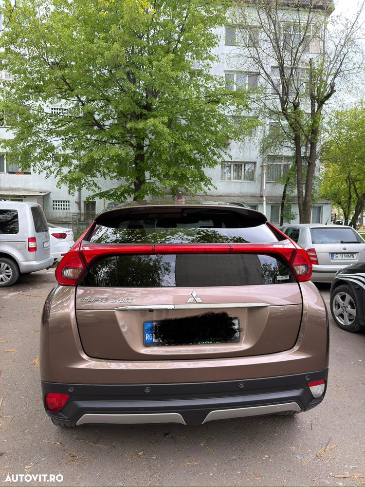 Mitsubishi Eclipse-Cross - 2