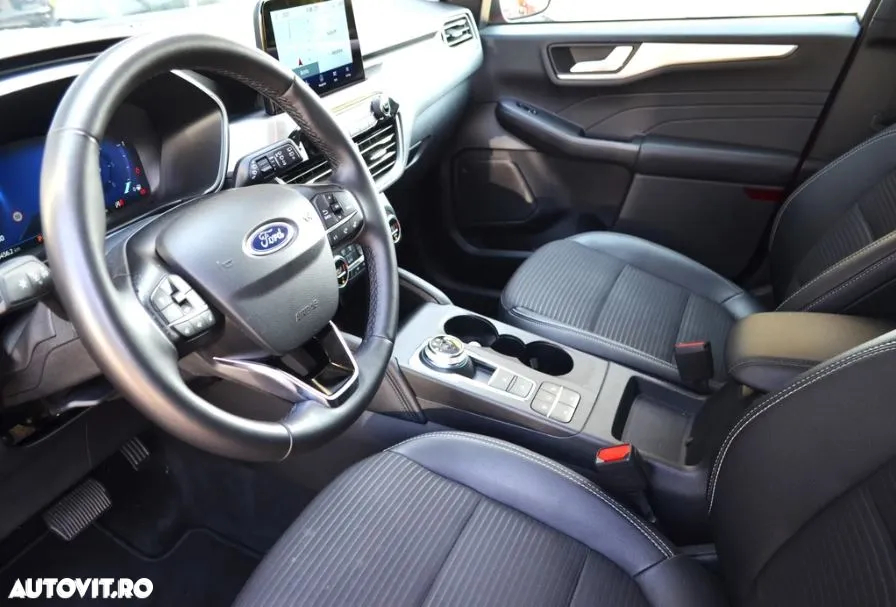 Ford Kuga - 8