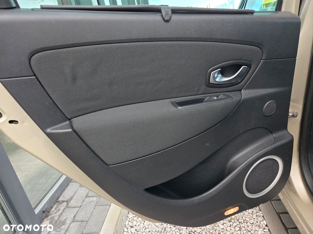 Renault Scenic TCe 130 Luxe - 35