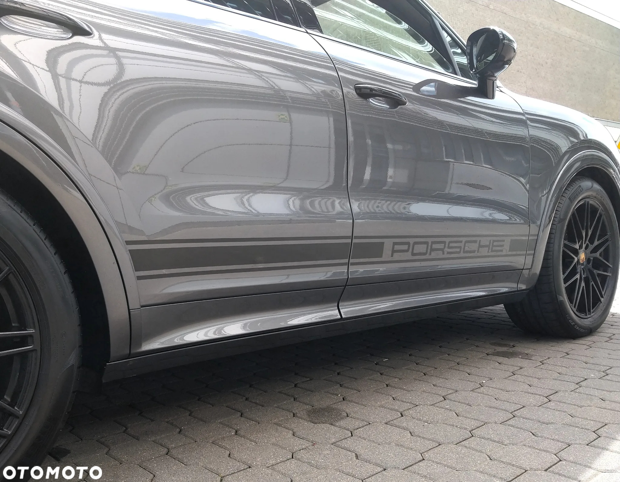 Porsche Cayenne Coupe GTS - 22