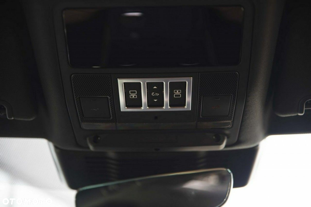 Land Rover Discovery - 19