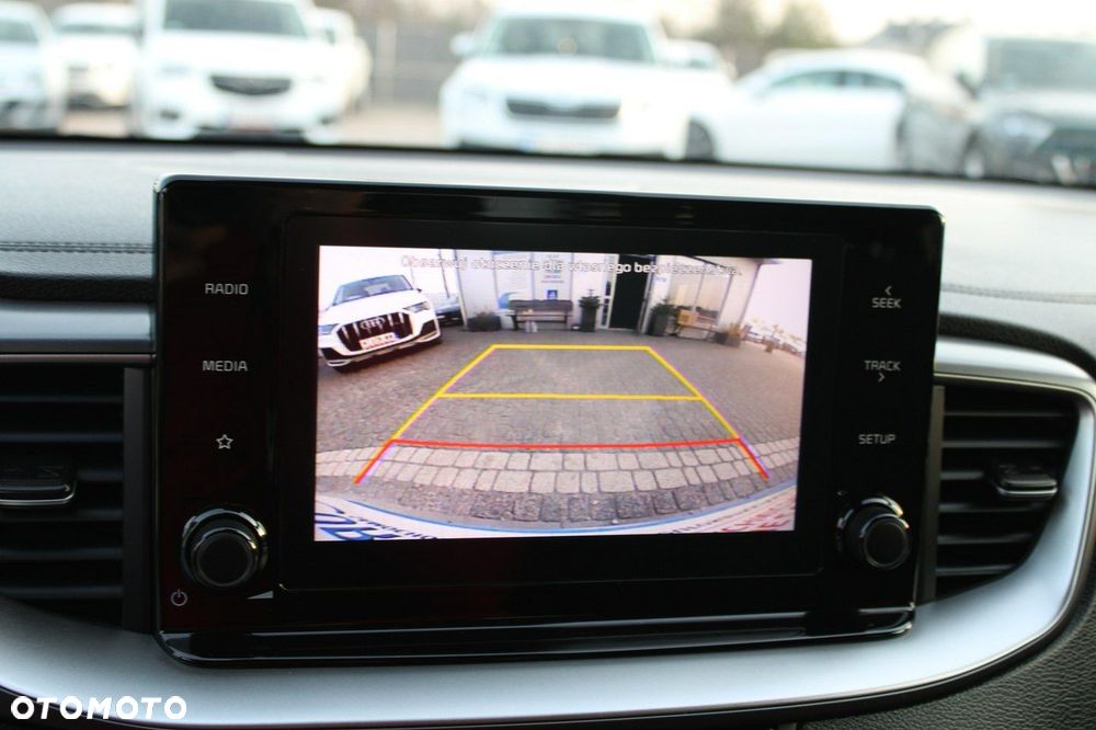 Kia Ceed - 25