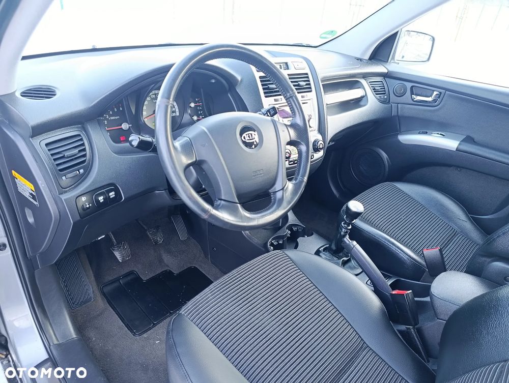 Kia Sportage 2.0 CRDI 4WD Cup - 14