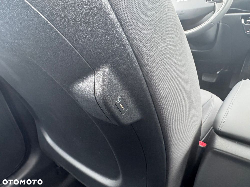 Kia Niro - 24