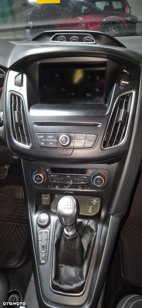 Ford Focus 2.0 EcoBoost ST - 13