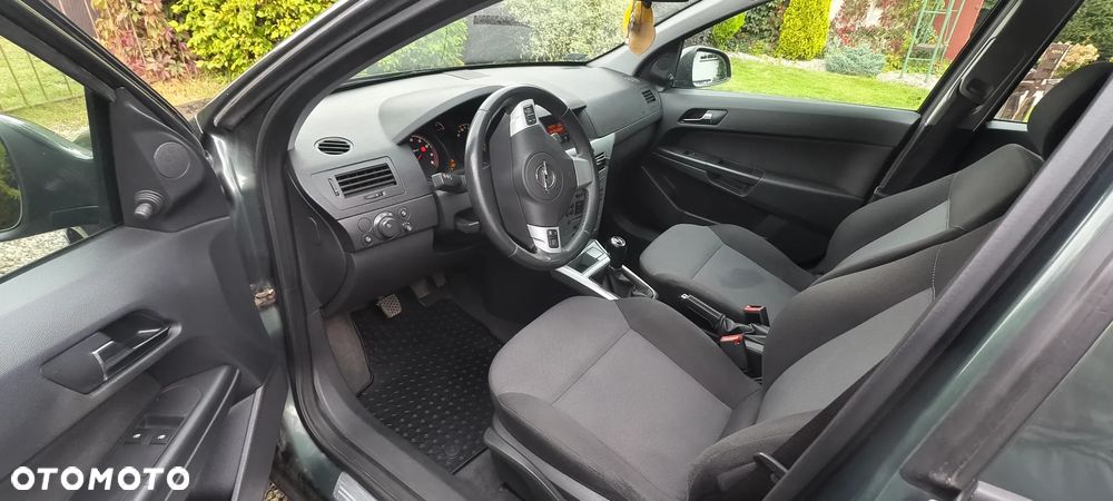 Opel Astra 1.4 - 11