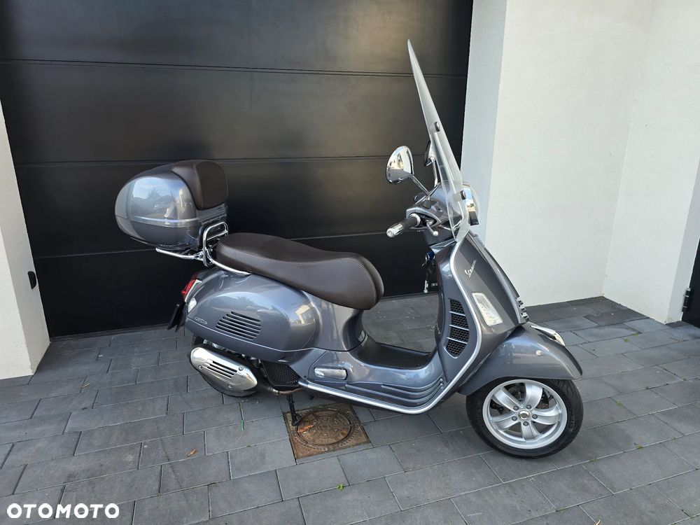 Vespa GTS - 6