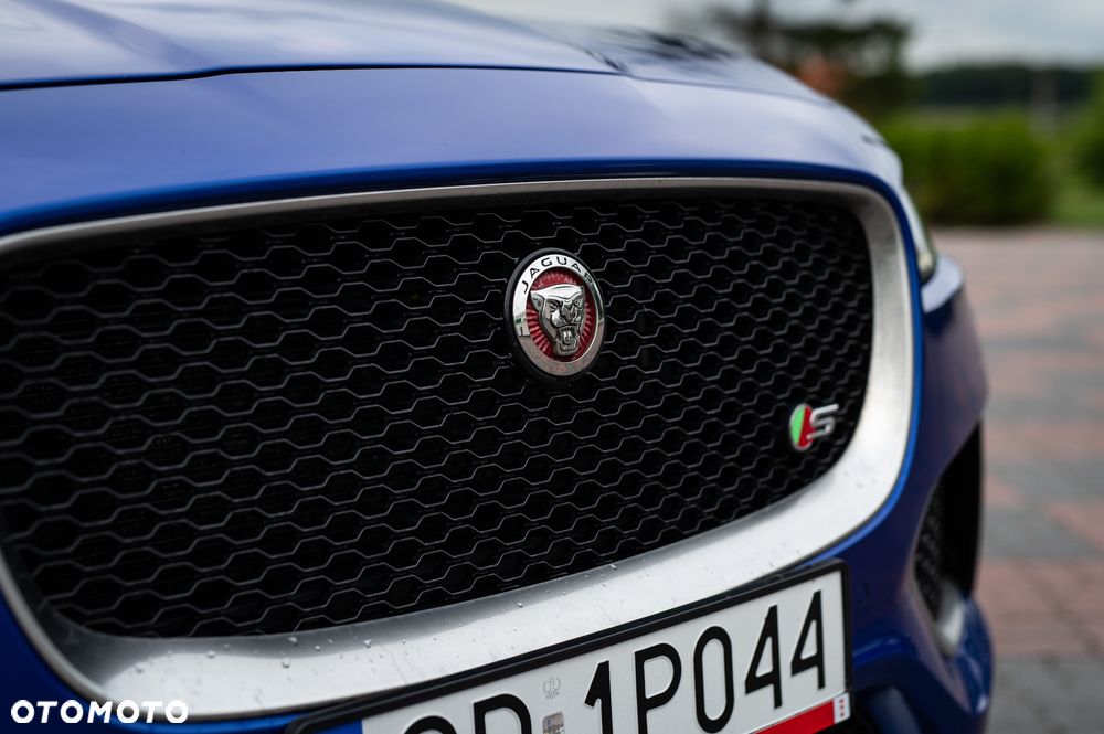 Jaguar F-Pace 3.0 TDV6 AWD R-Sport - 6