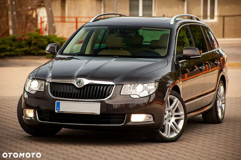 Skoda Superb 2.0 TDI DSG Exclusive - 11