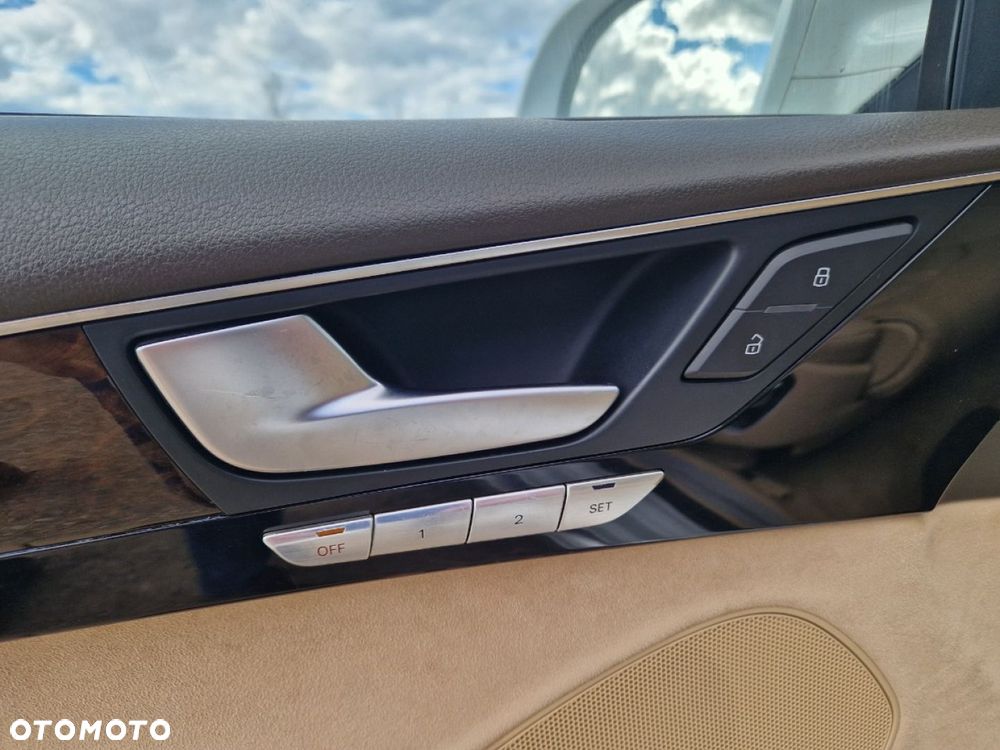Audi A8 - 10