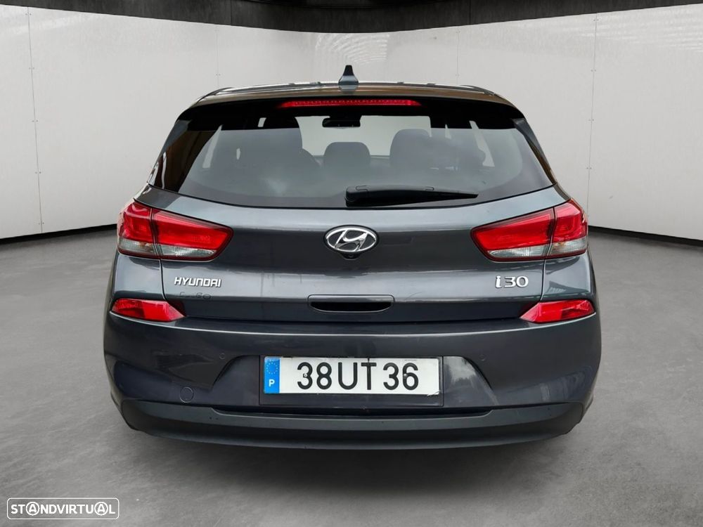 Hyundai i30 1.6 CRDi Blue Comfort+Navi DCT - 5