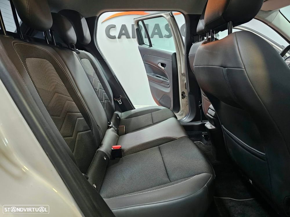 Jeep Avenger 1.2 GSE T3 Altitude - 13