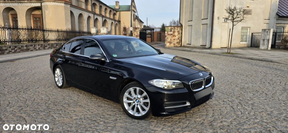BMW Seria 5 525d - 24
