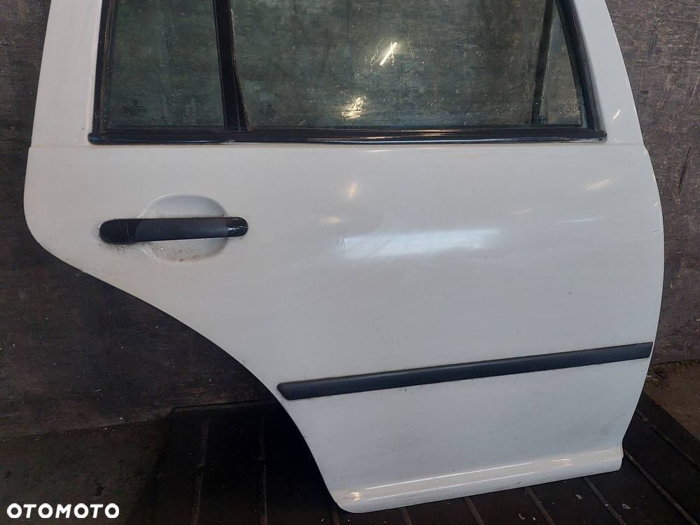 DRZWI KOMPLETNE PRAWY TYŁ VOLKSWAGEN GOLF IV LB9A - 2