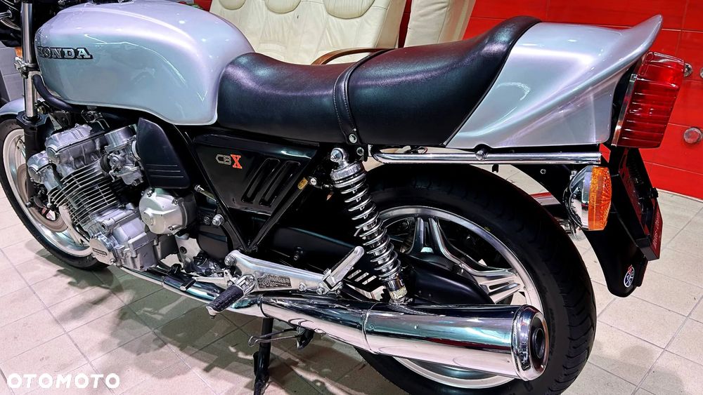 Honda CBX - 6