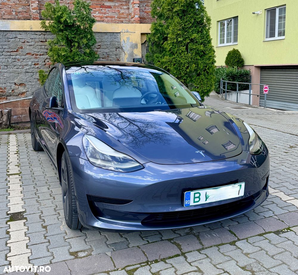 Tesla Model 3 Standard Reichweite Plus Hinterradantrieb - 4
