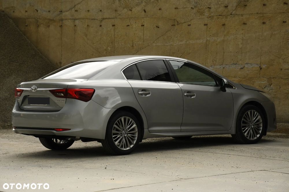 Toyota Avensis 2.0 D-4D Active Business - 21