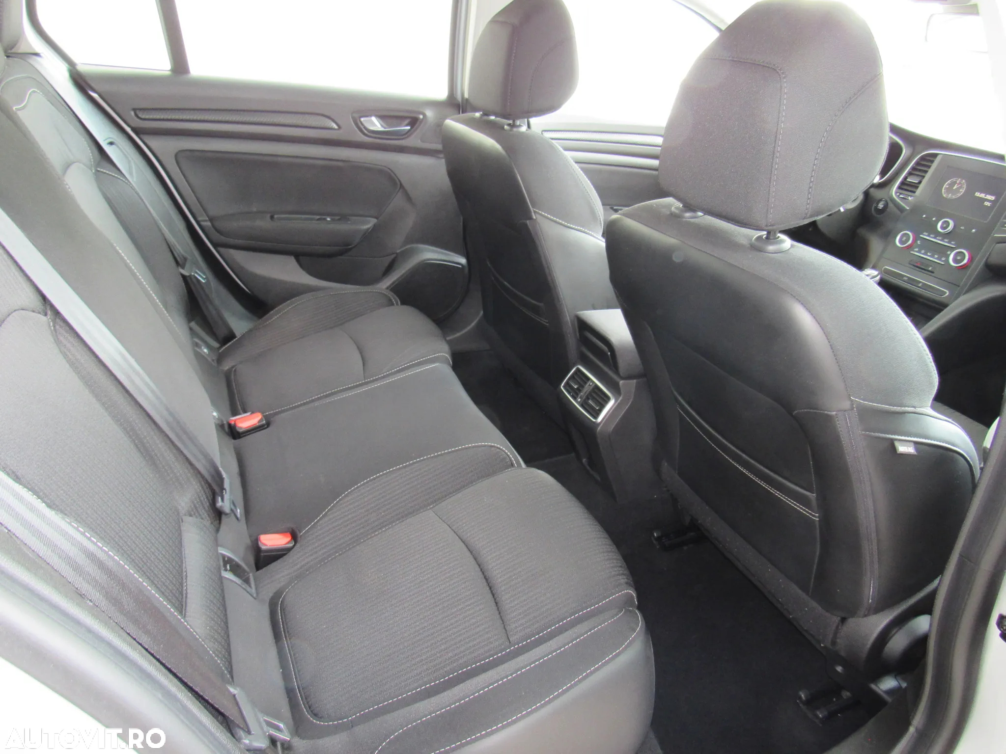 Renault Megane ENERGY dCi 110 BUSINESS - 10